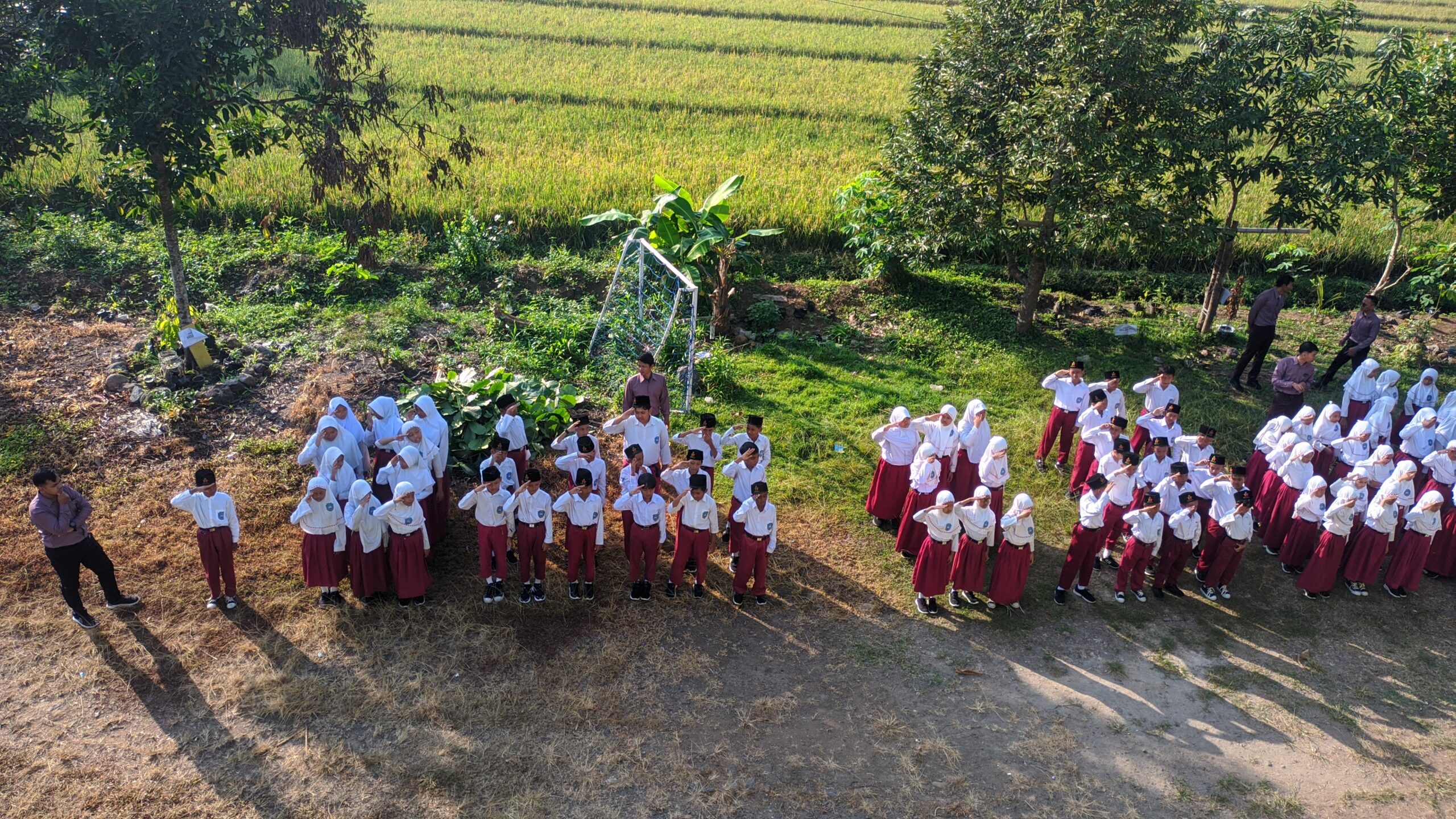 Upacara awal masuk di semester baru