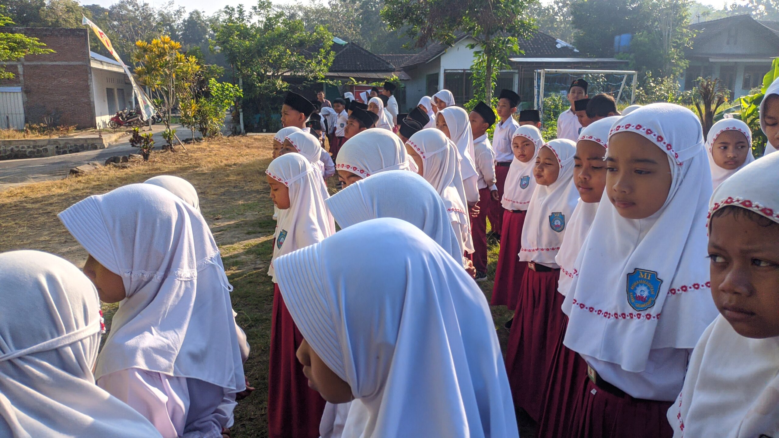 Semangat upacara di awal masuk